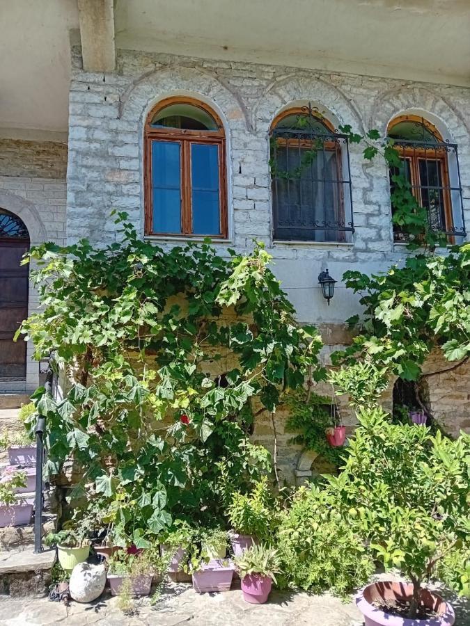 Stone Pazar Guest House Gjirokaster Exterior photo